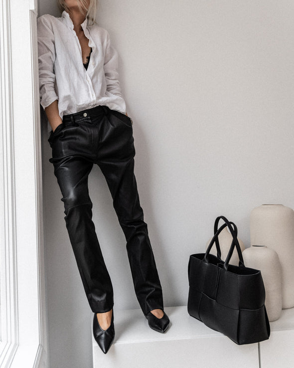 STRETCH LEATHER PLEAT PANT